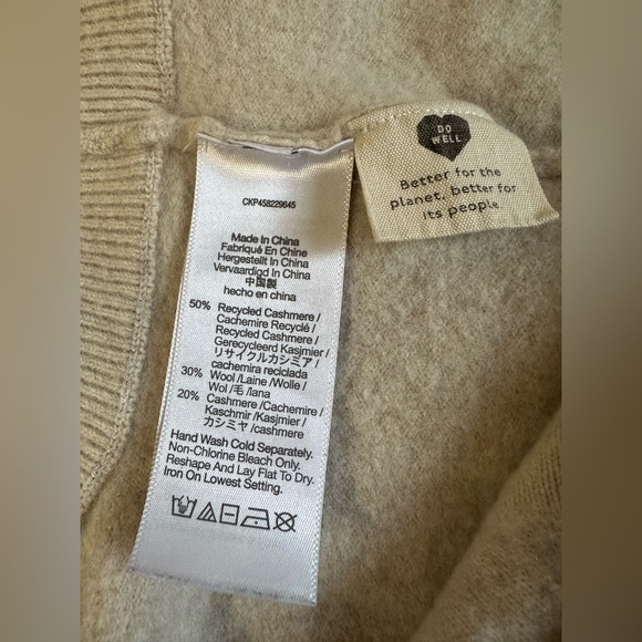 Madewell Re)sourced Cashmere Carlyn Crop
Sweater Tank Beige woman’s size M - Picture 6 of 7